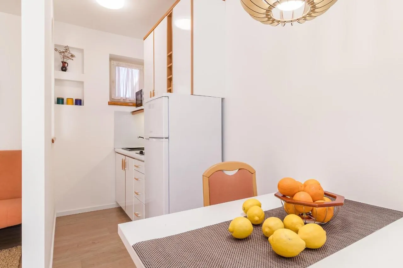Villa Vizula ميدولين شقة