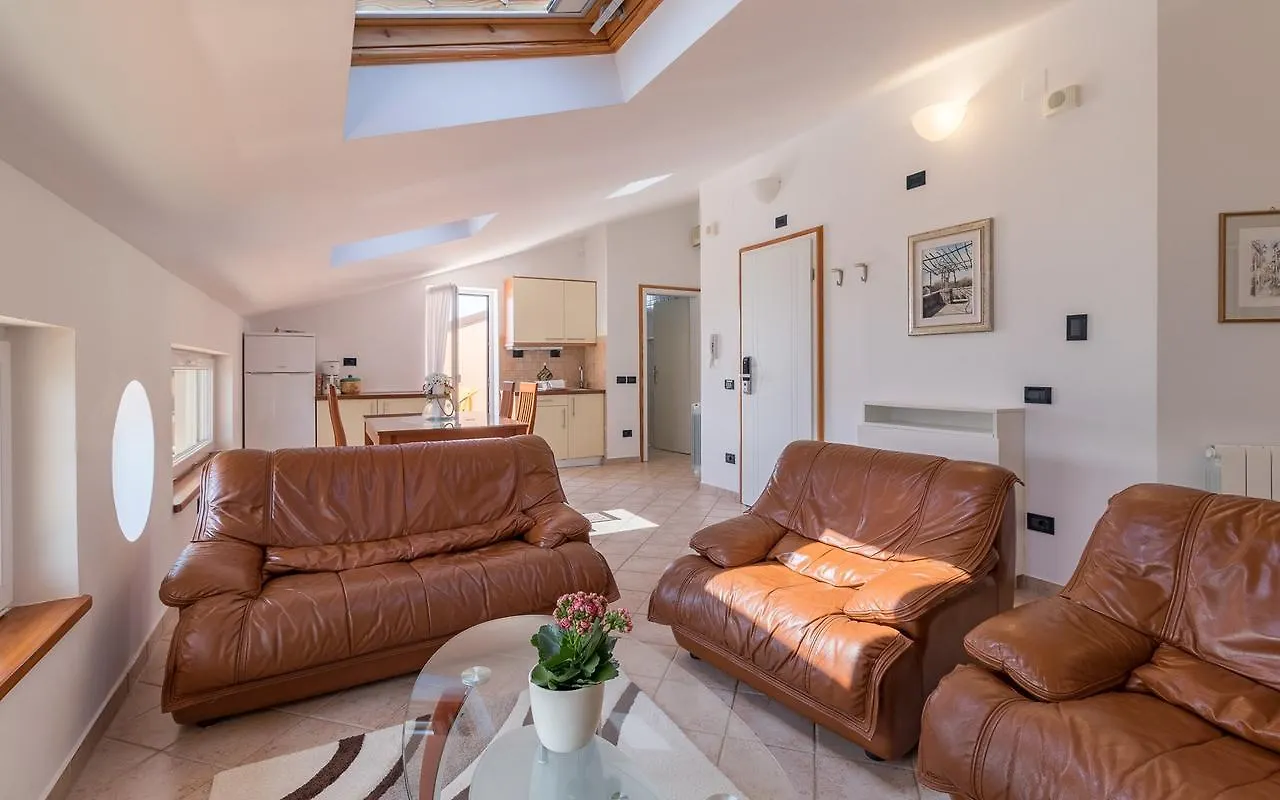 Villa Vizula ميدولين